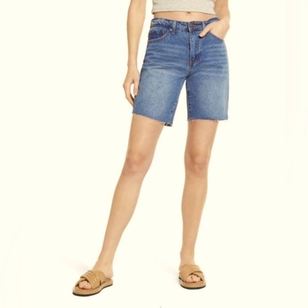 NEW…Treasure & Bond High Rise Denim Frayed Shorts